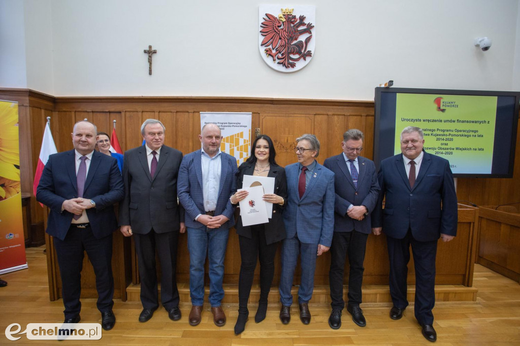 Nowe umowy RPO i PROW: niewielkie projekty