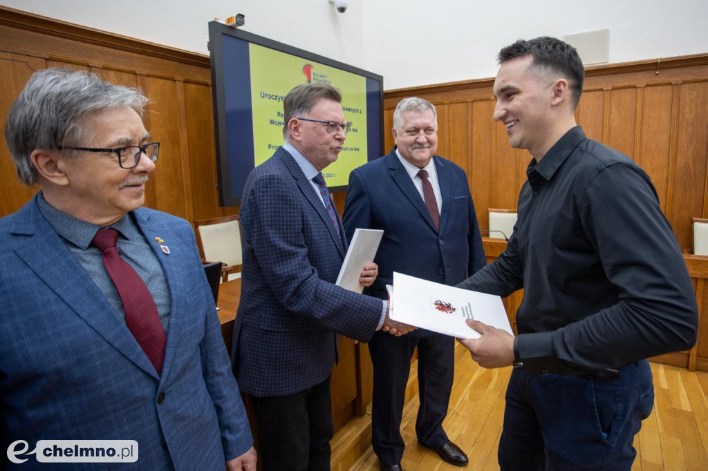 Nowe umowy RPO i PROW: niewielkie projekty