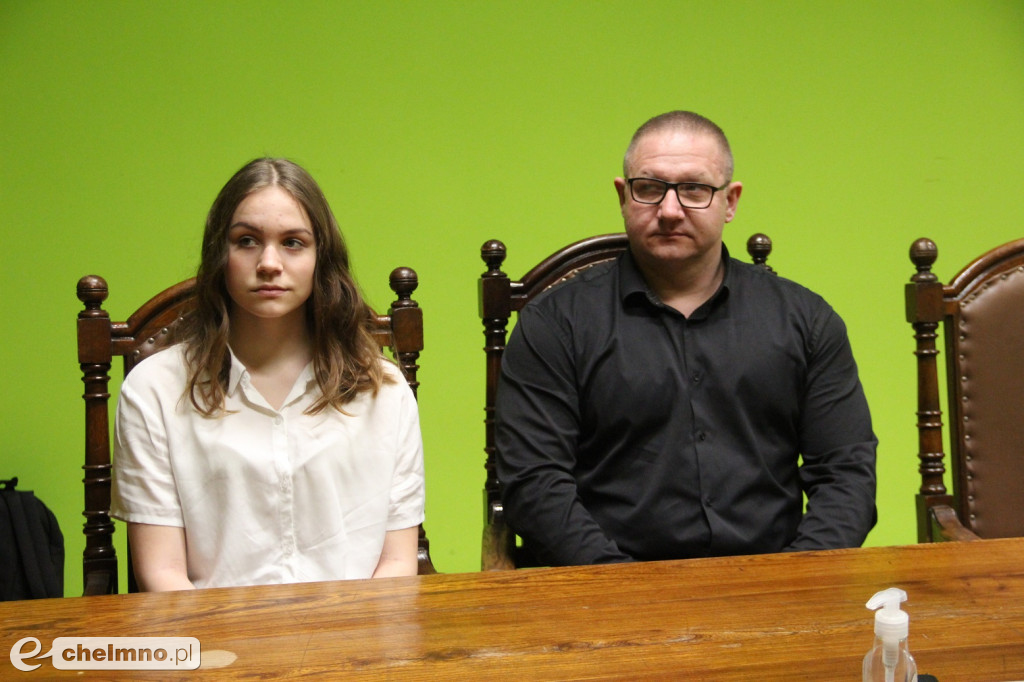 Walecka i Dajewska nagrodzone przez Burmistrza