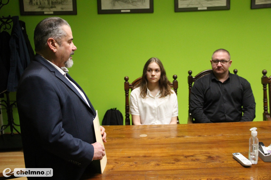 Walecka i Dajewska nagrodzone przez Burmistrza