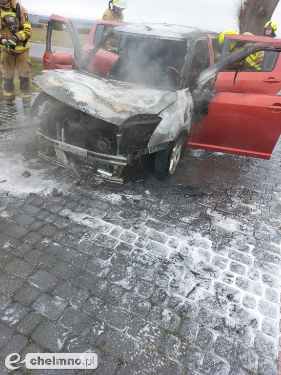 Spłonęło auto w Gołotach