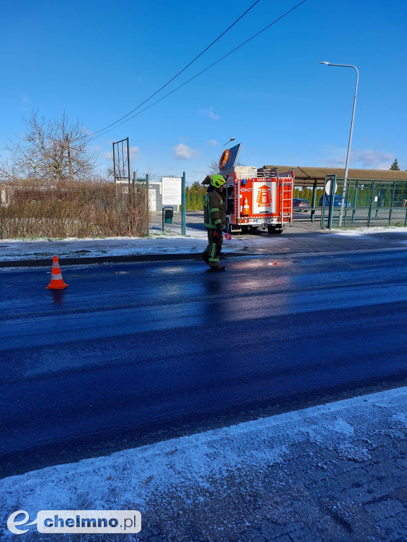 Wpadła w poślizg i wjechała w budynek w Unisławiu