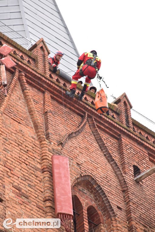 Kilka zastępów straży pożarnej w chełmińskiej FARZE