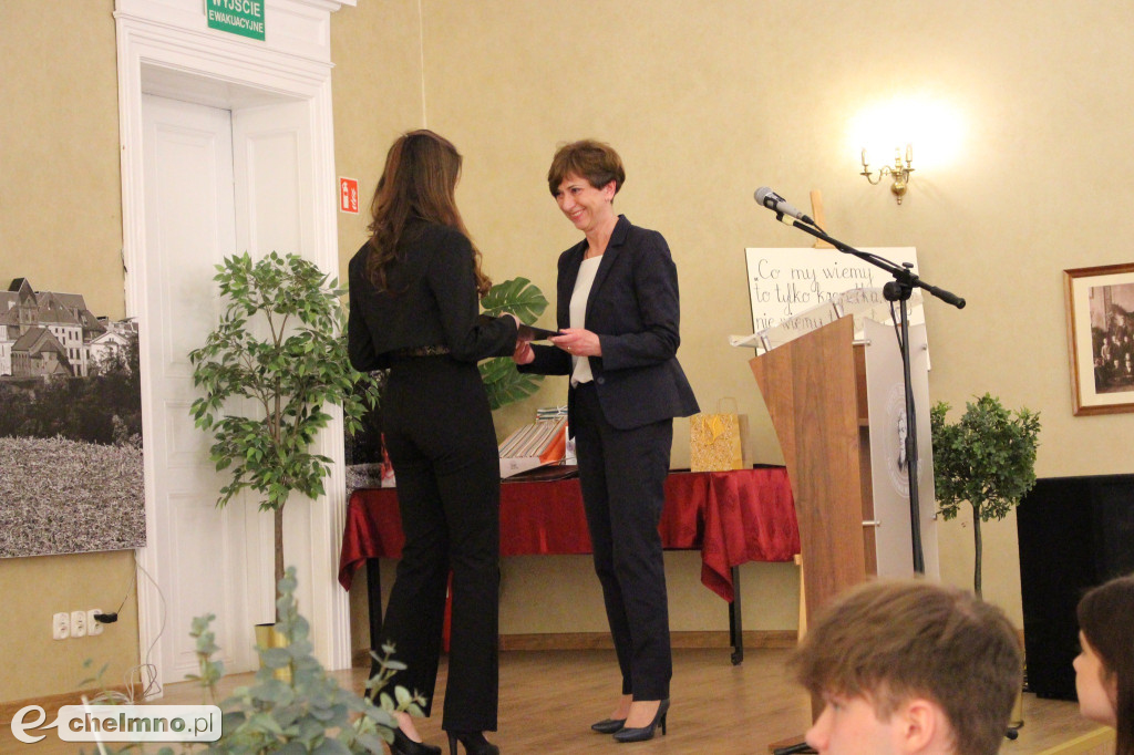 Pożegnalna gala dla absolwentów ZS nr 2 w Chełmnie