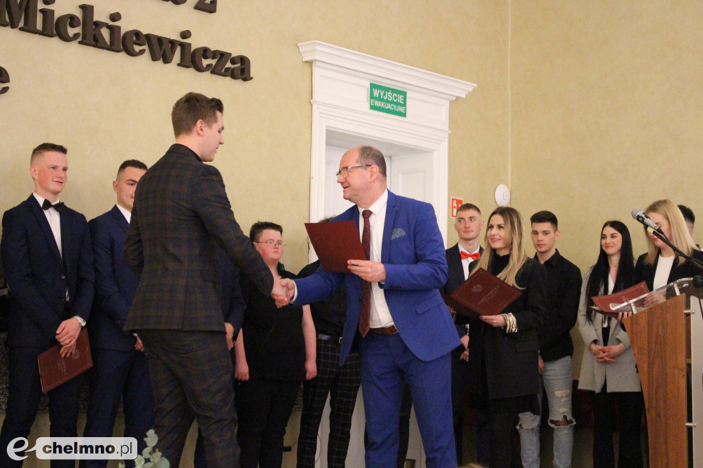 Pożegnalna gala dla absolwentów ZS nr 2 w Chełmnie