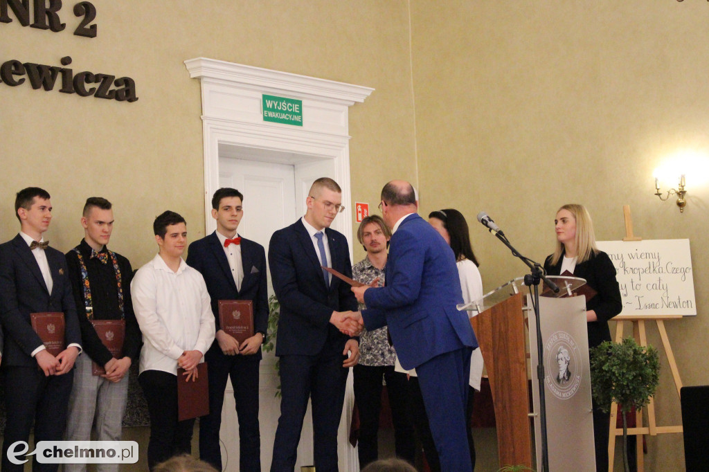 Pożegnalna gala dla absolwentów ZS nr 2 w Chełmnie