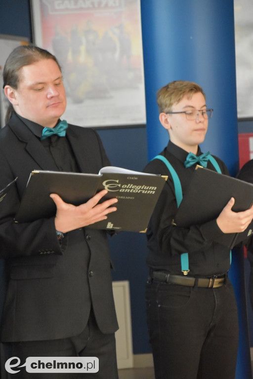 Patriotyczny koncert Chóru Collegium Cantorum w Rondzie