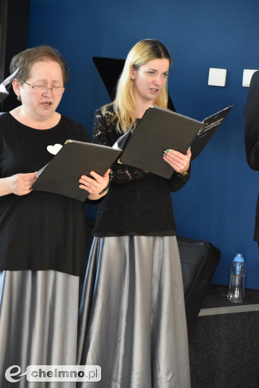 Patriotyczny koncert Chóru Collegium Cantorum w Rondzie