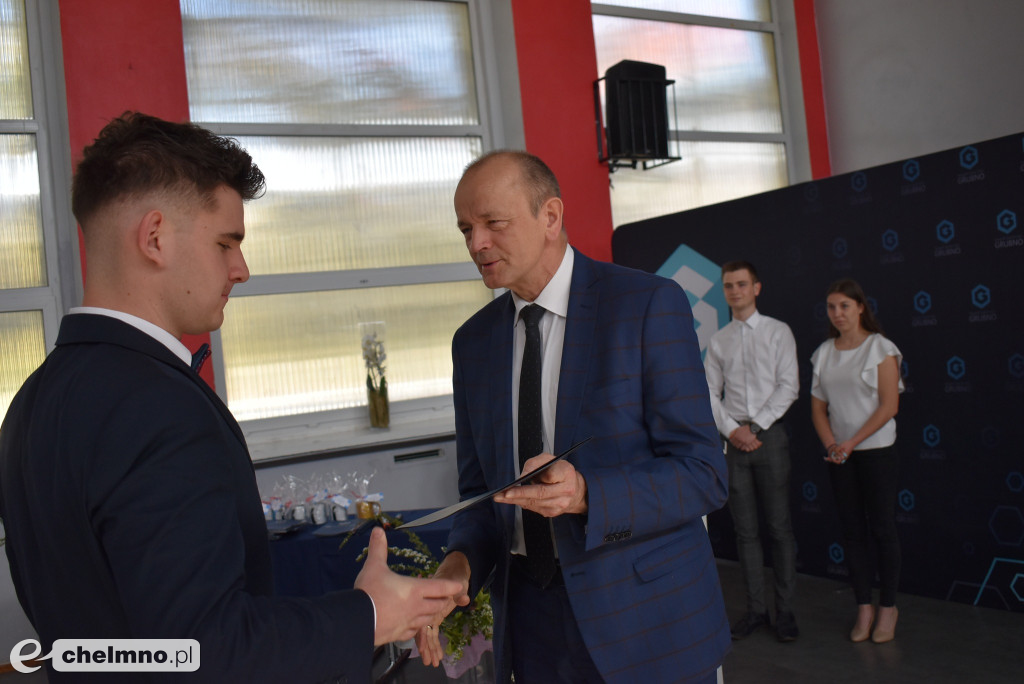 Fotorelacja z zakończenia szkoły uczniów ZS CKZ w Grubnie