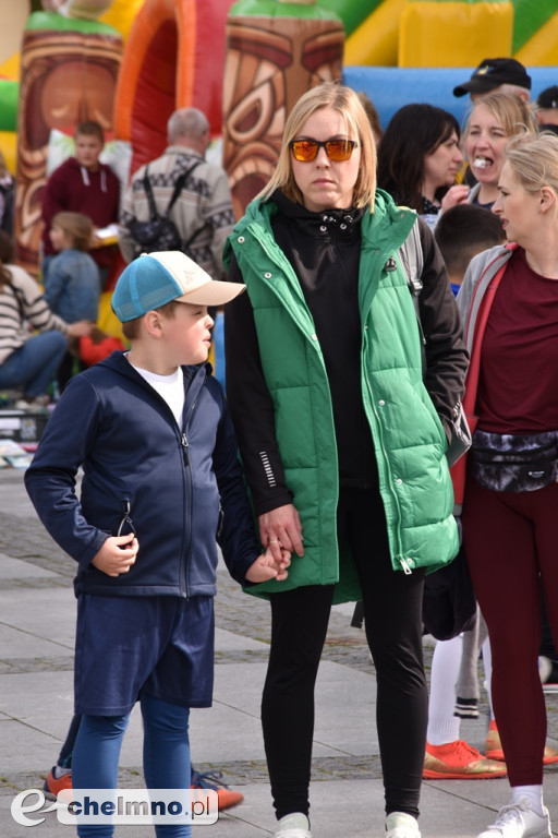 Tłumy mieszkańców przybyły na Rynek, by wesprzeć Paulinę