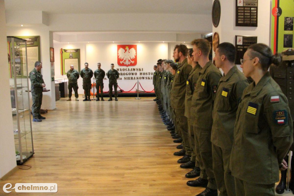 Uczniowie klasy mundurowej na obozie szkoleniowym w 3BDM