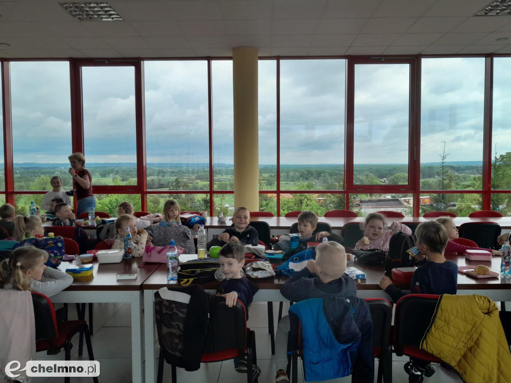 Przedszkolaki z wizytą u strażaków