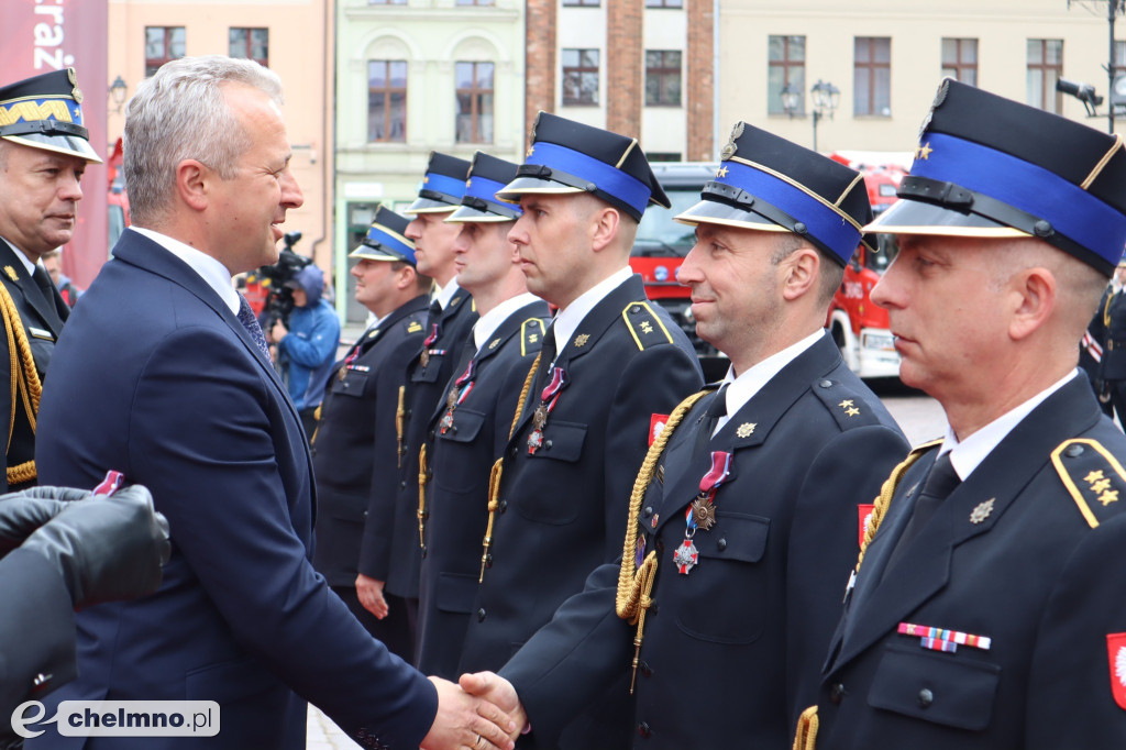 Chełmińscy strażacy wyróżnieni za długoletnią służbę
