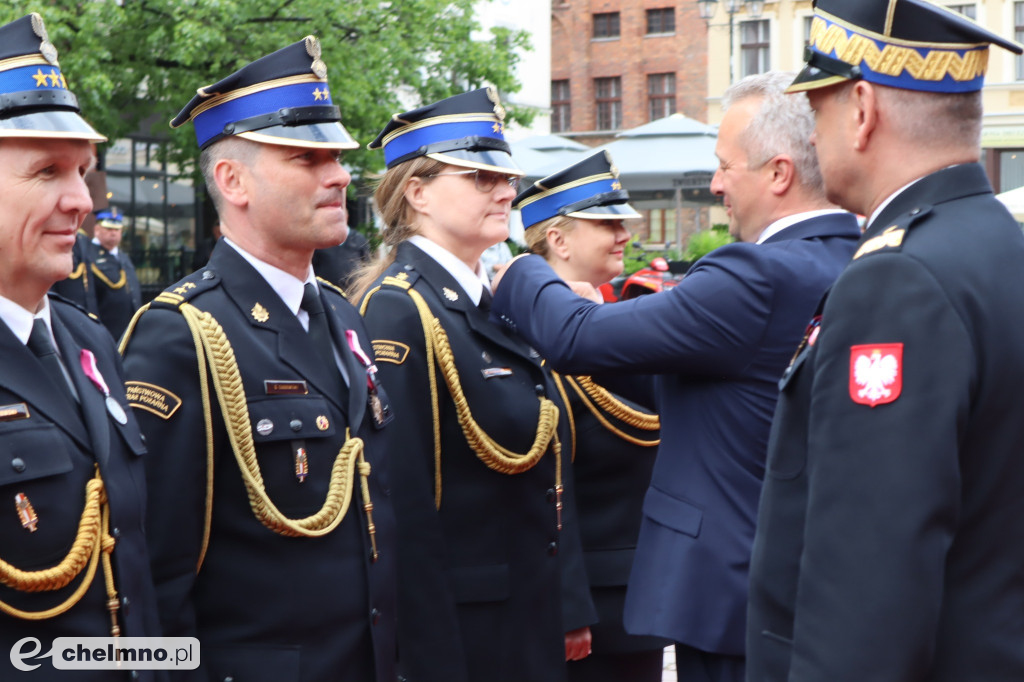 Chełmińscy strażacy wyróżnieni za długoletnią służbę