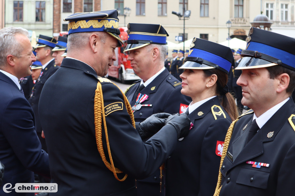 Chełmińscy strażacy wyróżnieni za długoletnią służbę