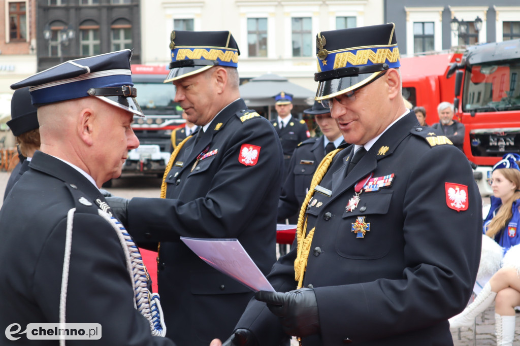 Chełmińscy strażacy wyróżnieni za długoletnią służbę