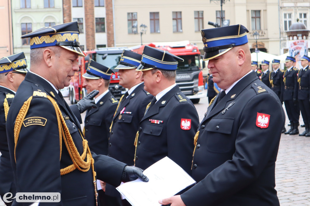 Chełmińscy strażacy wyróżnieni za długoletnią służbę