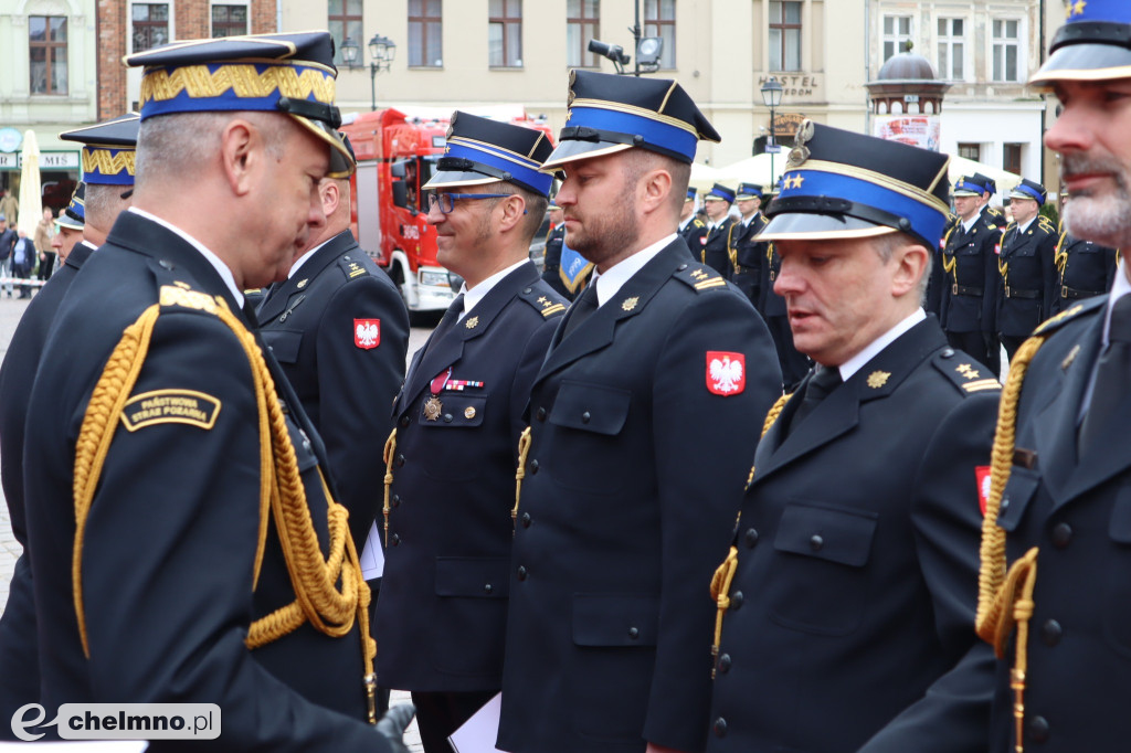 Chełmińscy strażacy wyróżnieni za długoletnią służbę