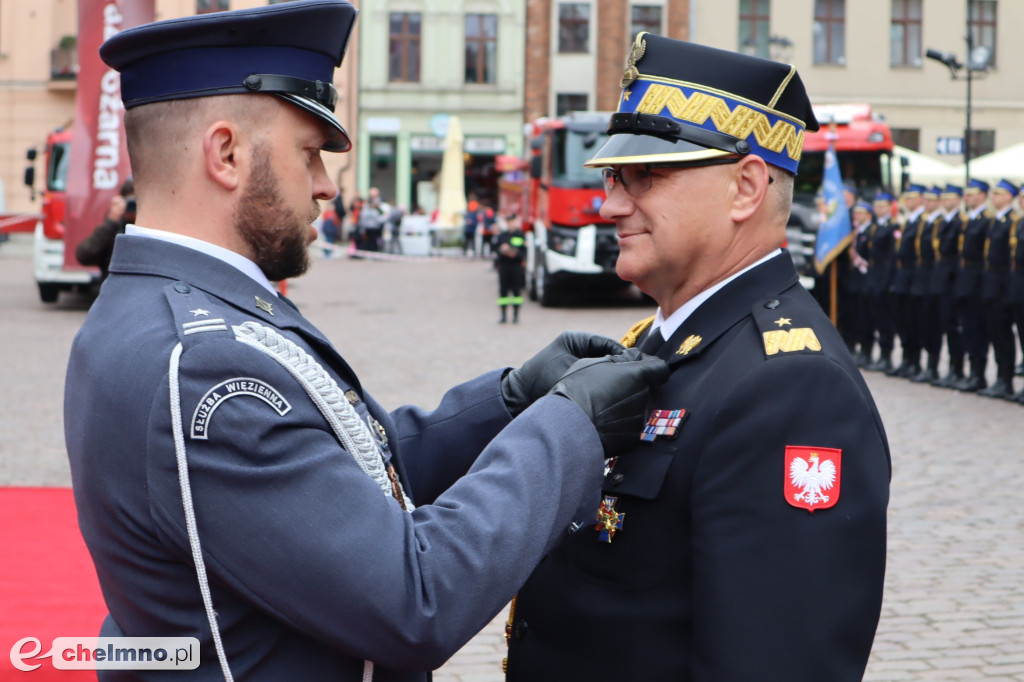 Chełmińscy strażacy wyróżnieni za długoletnią służbę