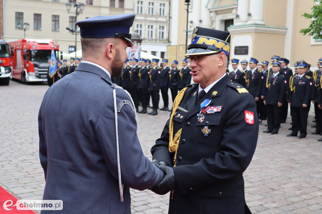 Chełmińscy strażacy wyróżnieni za długoletnią służbę
