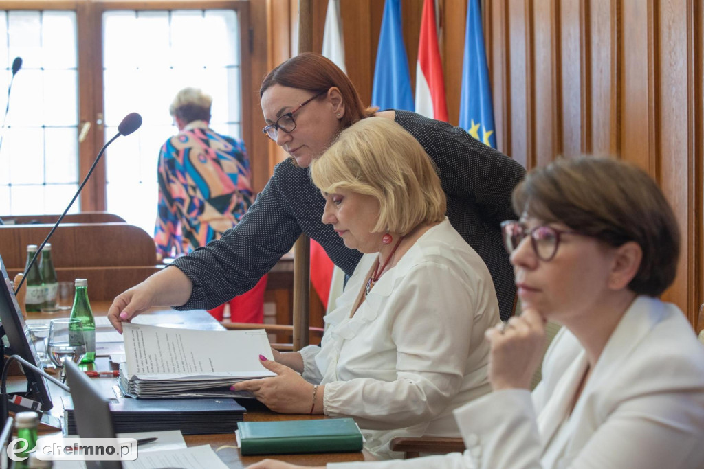 Wotum zaufania i absolutorium dla zarządu województwa