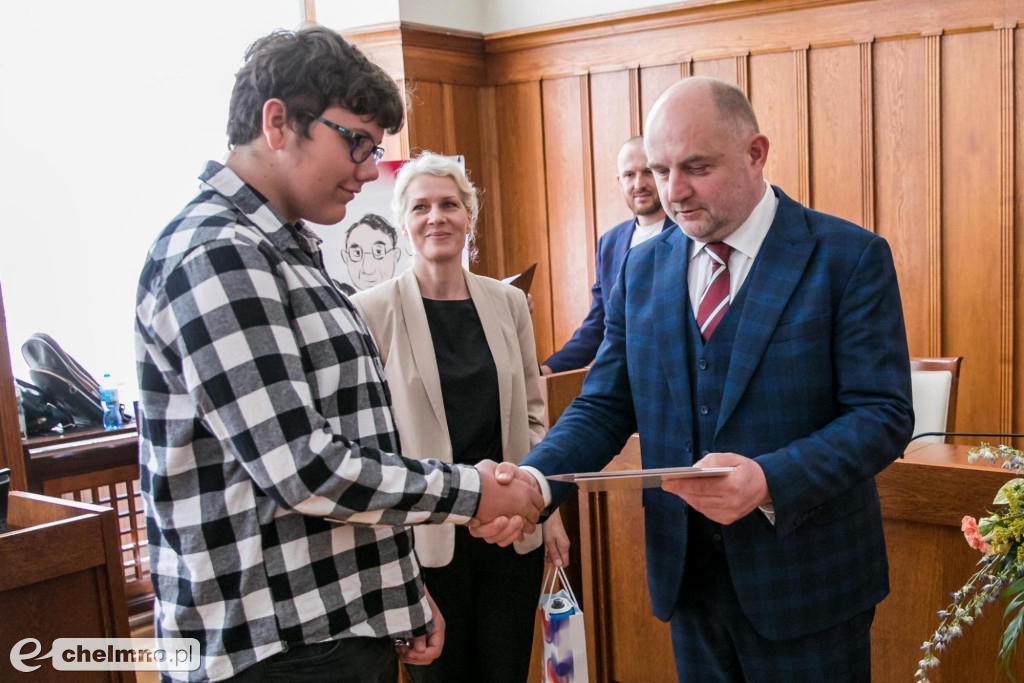 Gratulujemy laureatom konkursów o naukowych gigantach regionu