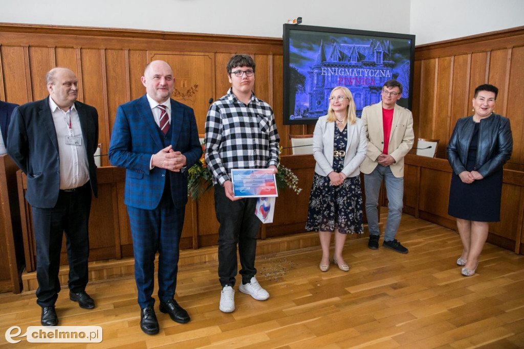 Gratulujemy laureatom konkursów o naukowych gigantach regionu