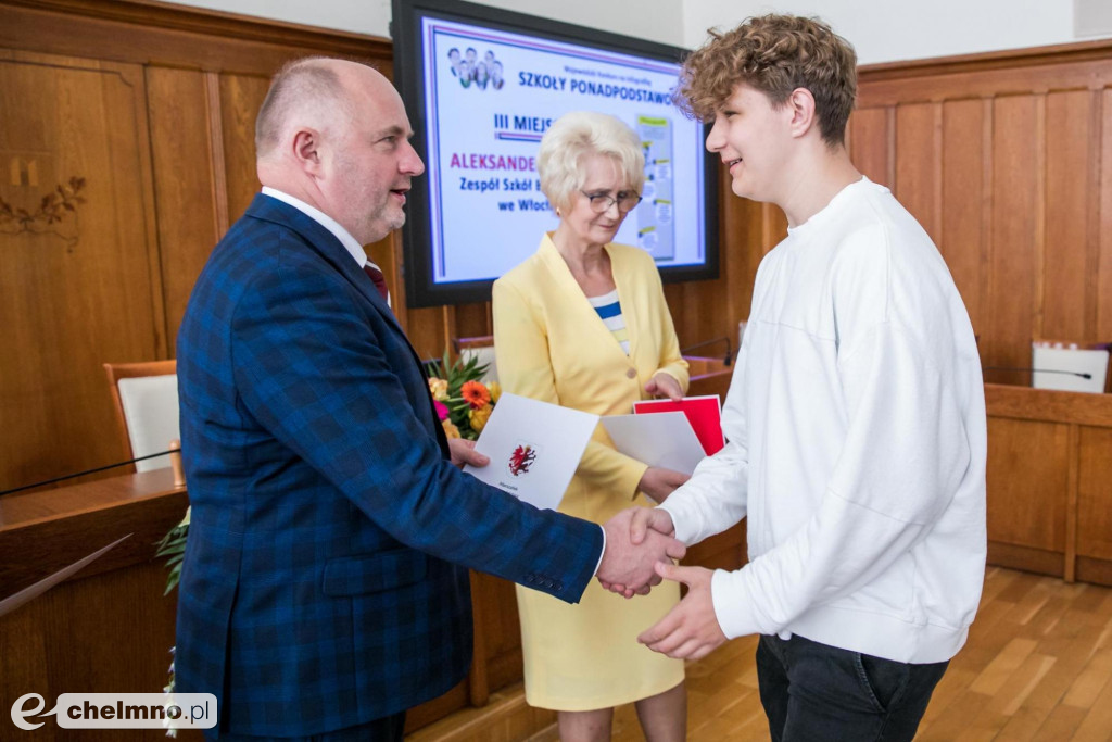 Gratulujemy laureatom konkursów o naukowych gigantach regionu