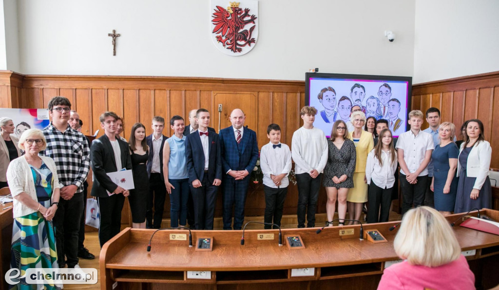 Gratulujemy laureatom konkursów o naukowych gigantach regionu