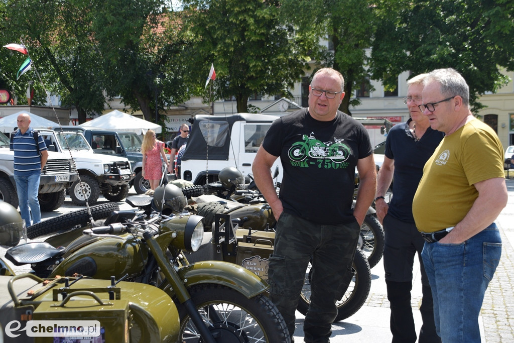 Uczestnicy X Zlotu Szlakiem Twierdzy Chełmno przybyli na Rynek