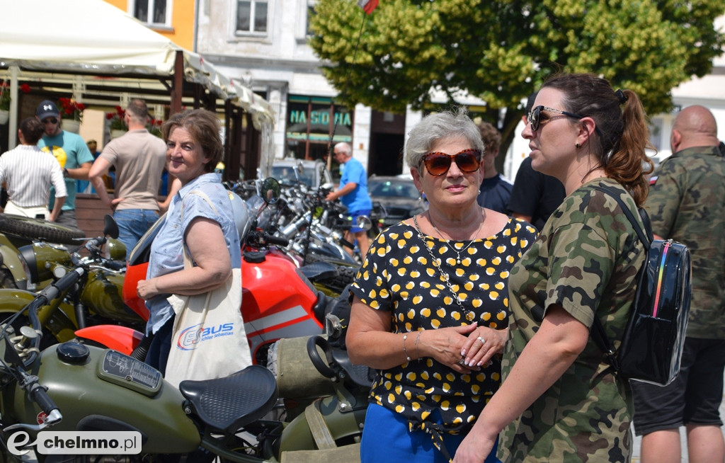 Uczestnicy X Zlotu Szlakiem Twierdzy Chełmno przybyli na Rynek