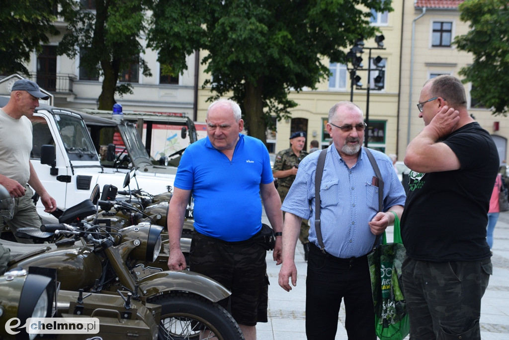 Uczestnicy X Zlotu Szlakiem Twierdzy Chełmno przybyli na Rynek