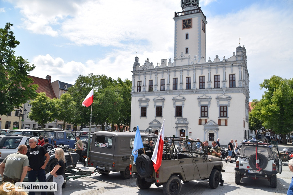 Uczestnicy X Zlotu Szlakiem Twierdzy Chełmno przybyli na Rynek
