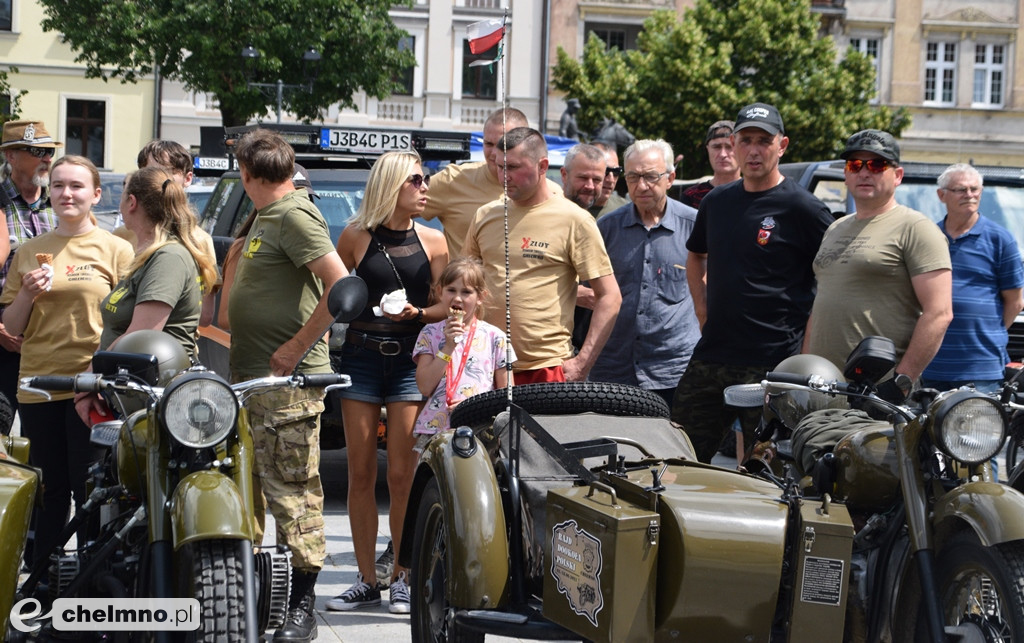 Uczestnicy X Zlotu Szlakiem Twierdzy Chełmno przybyli na Rynek