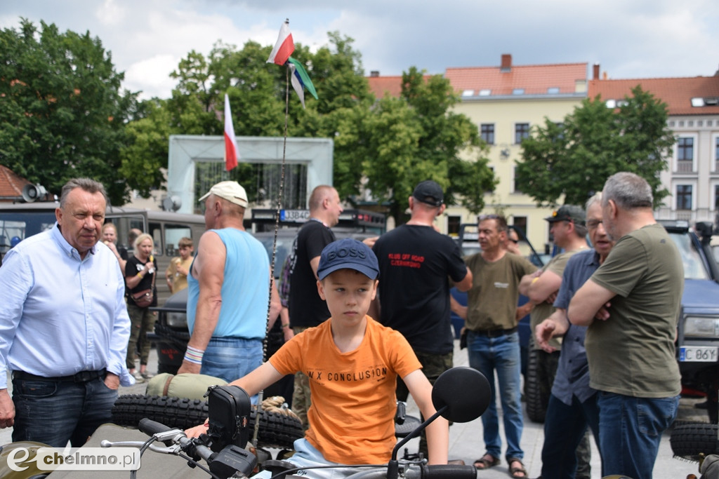 Uczestnicy X Zlotu Szlakiem Twierdzy Chełmno przybyli na Rynek