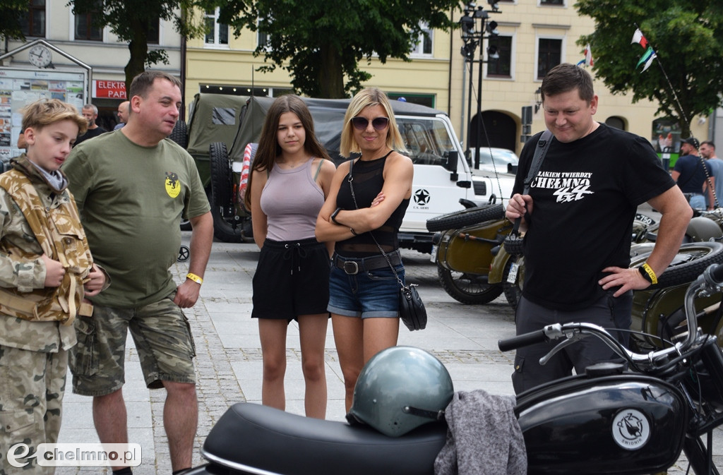 Uczestnicy X Zlotu Szlakiem Twierdzy Chełmno przybyli na Rynek