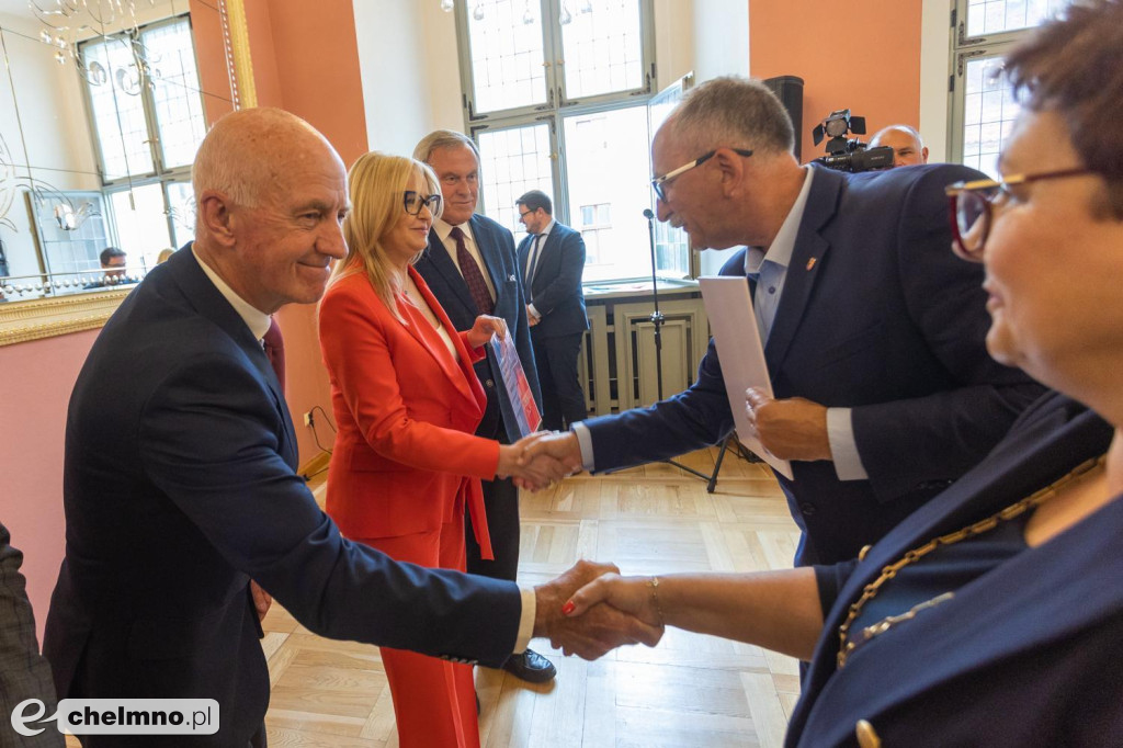 Dotacje na drogi dojazdowe do gruntów rolnych