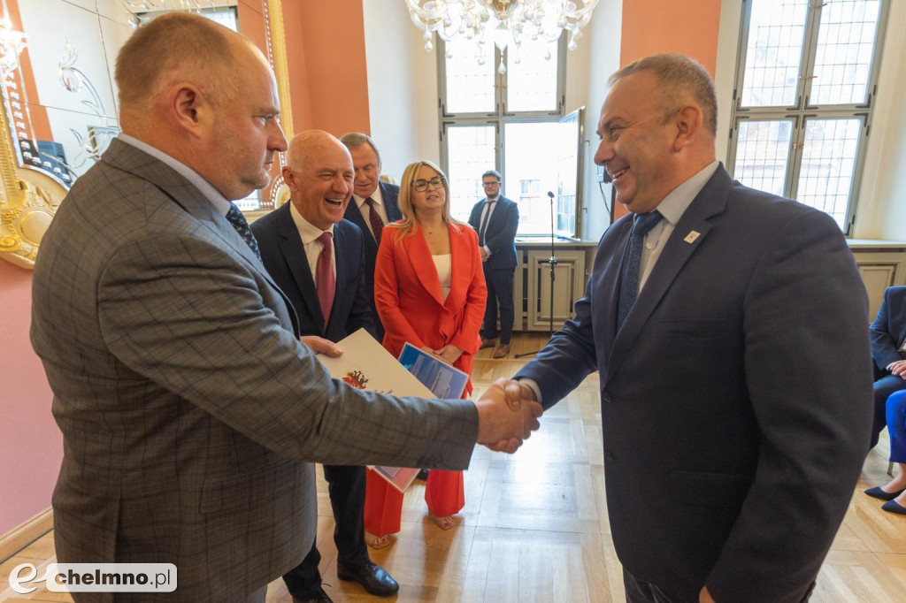 Dotacje na drogi dojazdowe do gruntów rolnych