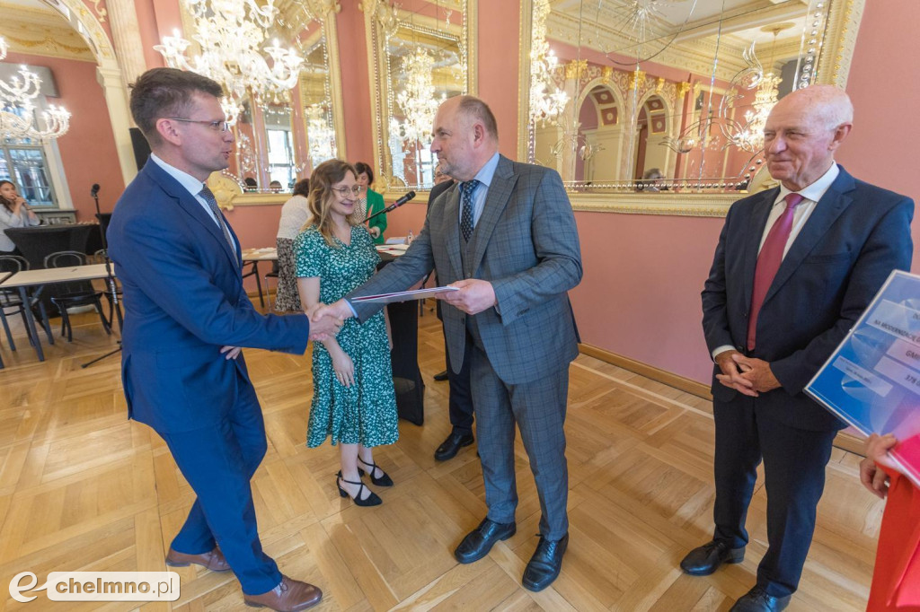 Dotacje na drogi dojazdowe do gruntów rolnych