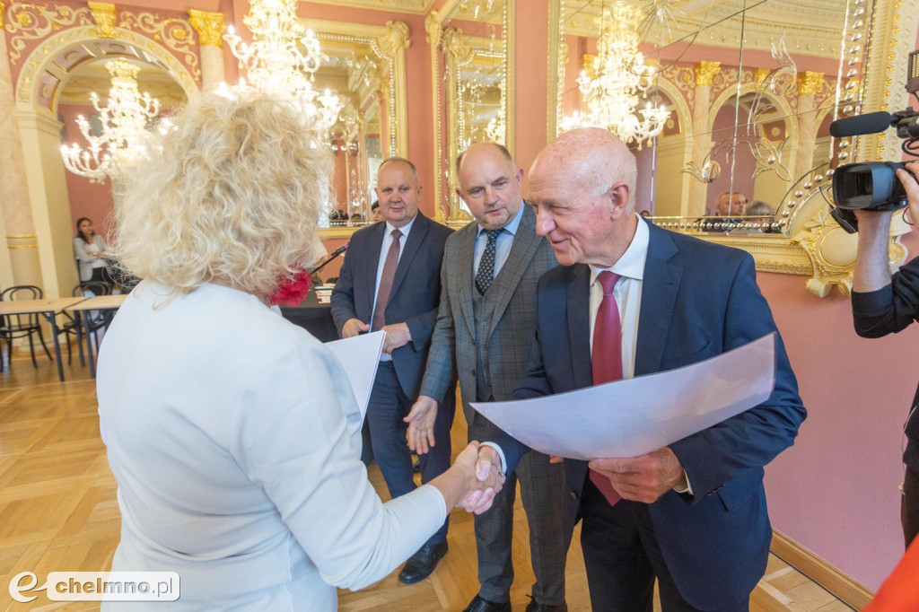 Dotacje na drogi dojazdowe do gruntów rolnych