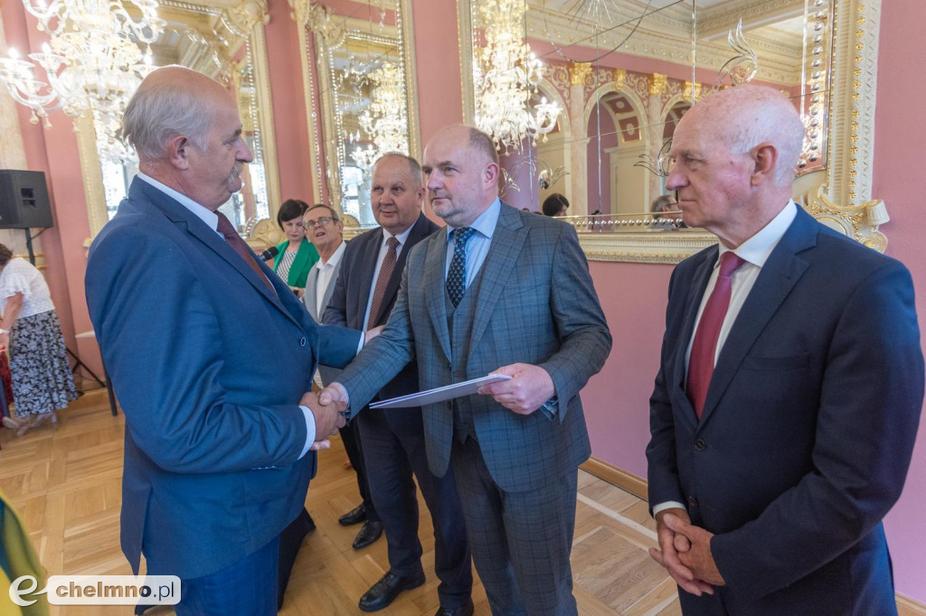 Dotacje na drogi dojazdowe do gruntów rolnych