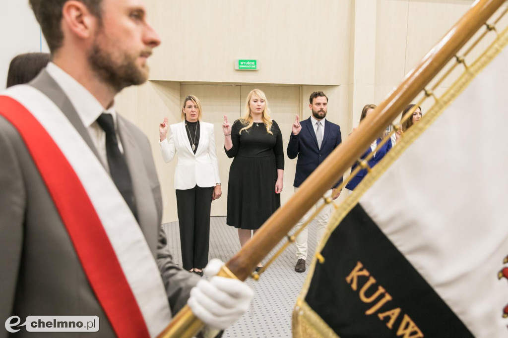 Urzędnicy złożyli ślubowanie