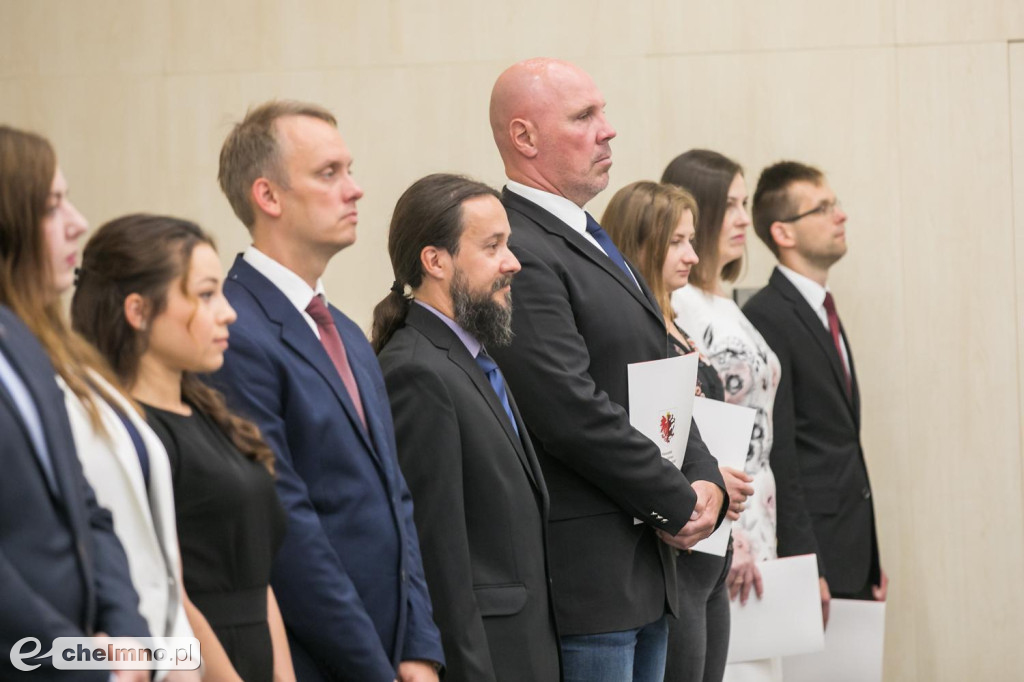 Urzędnicy złożyli ślubowanie