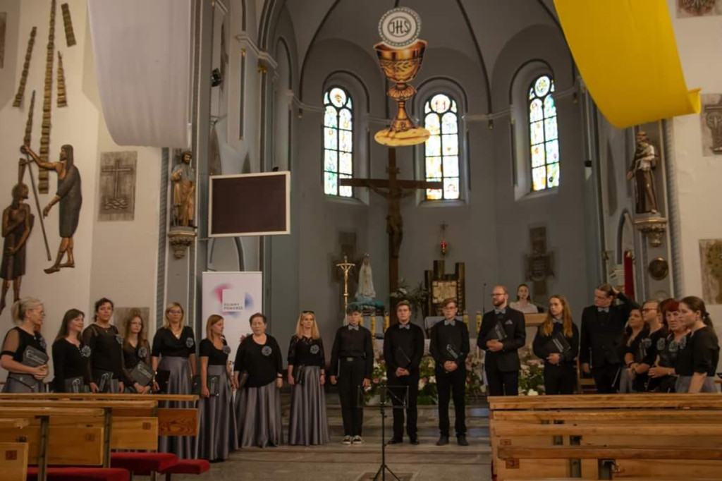 Złoty dyplom dla Collegium Cantorum na konkursie Chórów