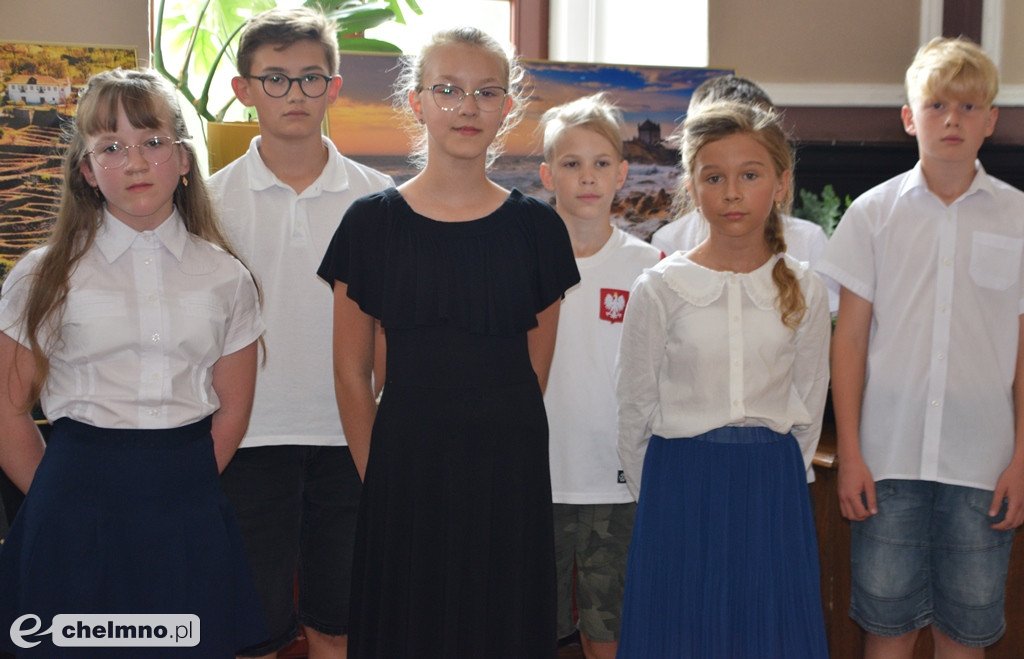 Nagrody Burmistrza dla uczniów z najlepszymi wynikami