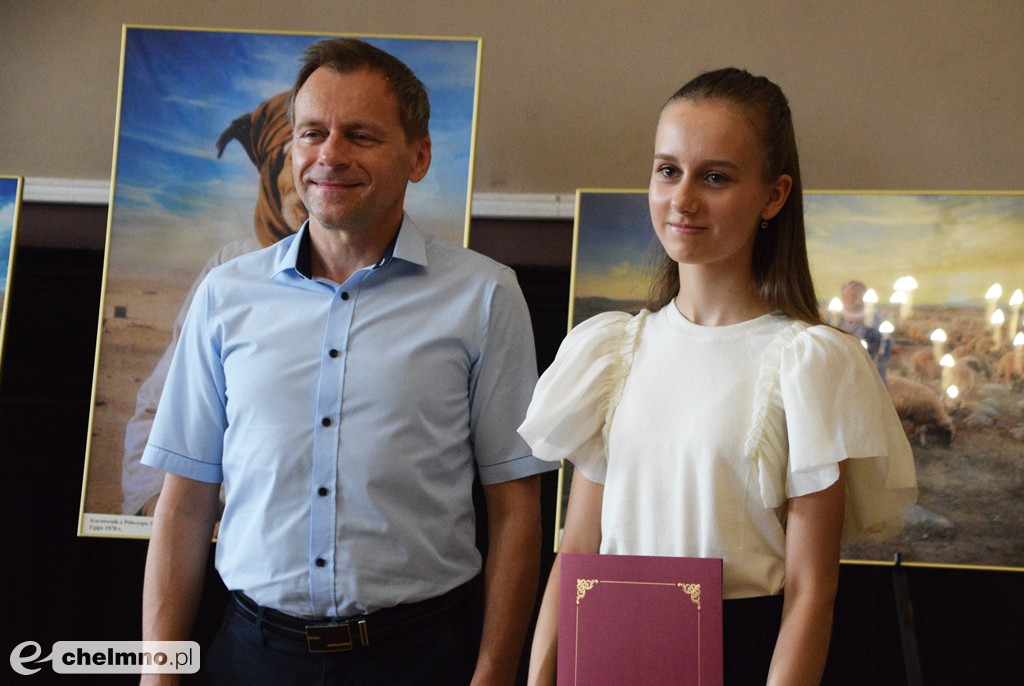 Nagrody Burmistrza dla uczniów z najlepszymi wynikami