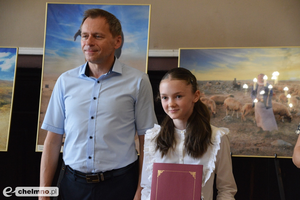 Nagrody Burmistrza dla uczniów z najlepszymi wynikami