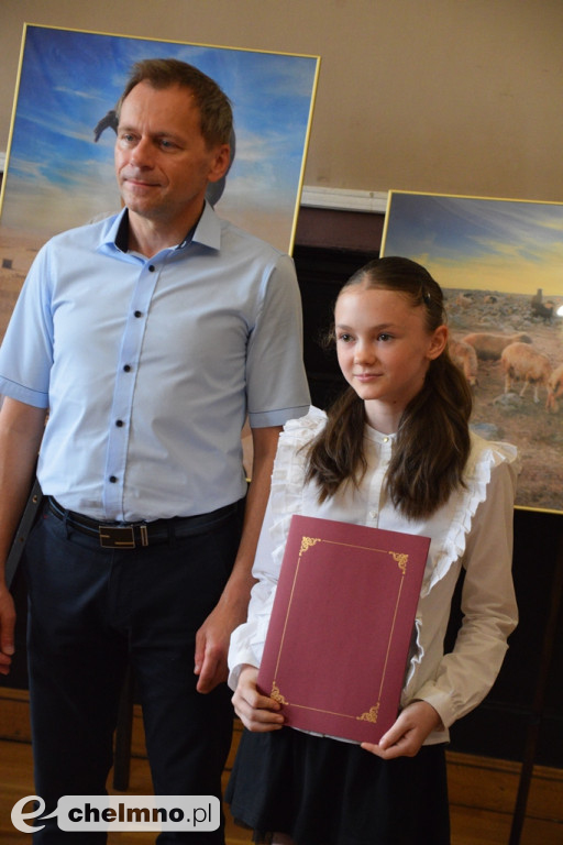 Nagrody Burmistrza dla uczniów z najlepszymi wynikami
