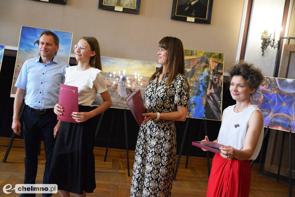Nagrody Burmistrza dla uczniów z najlepszymi wynikami