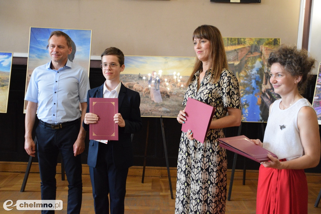 Nagrody Burmistrza dla uczniów z najlepszymi wynikami